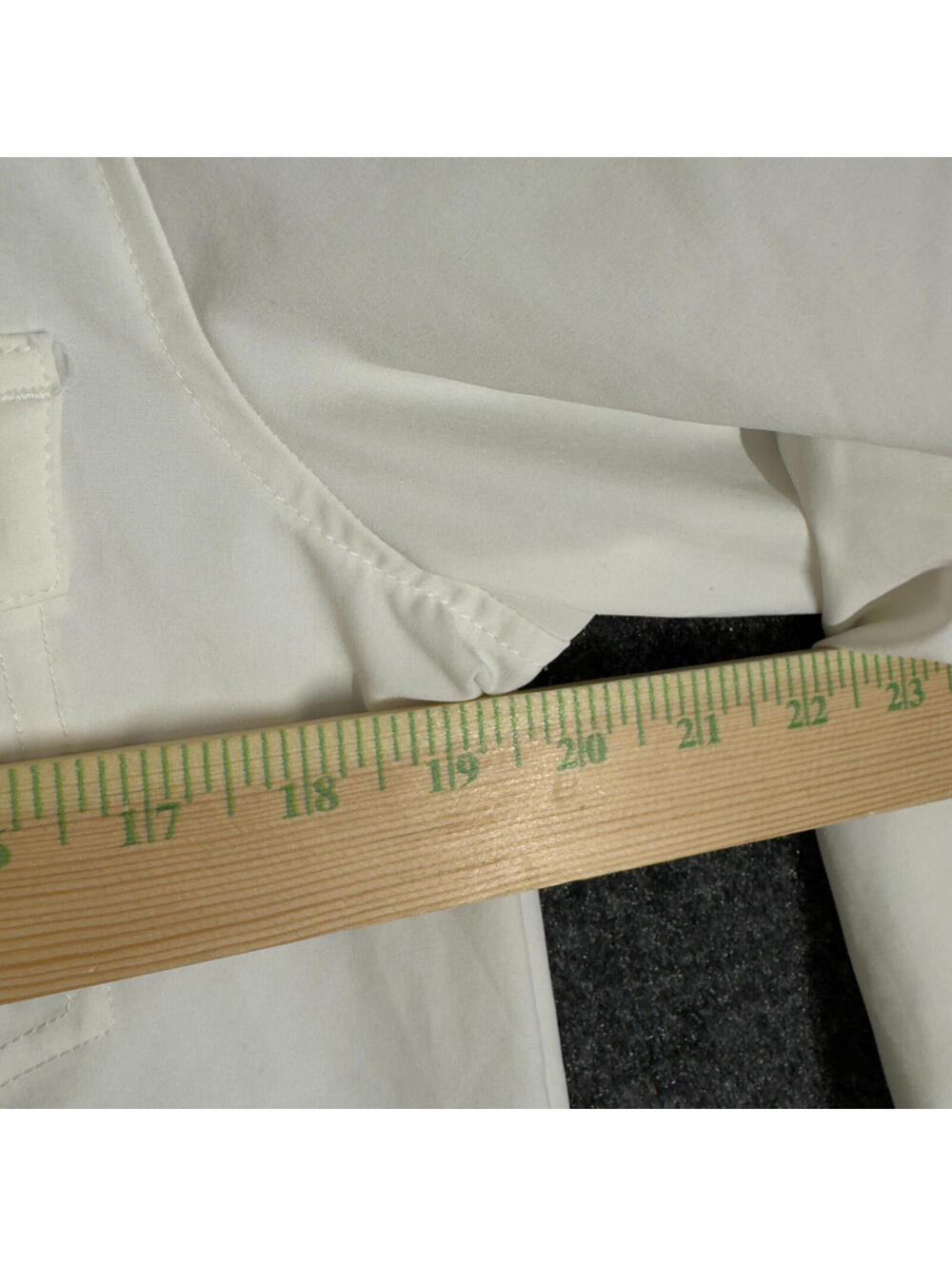 Eddie Bauer Shirt Women M Medium White Button Up Collared Long Sleeve Pockets - Picture 3 of 7